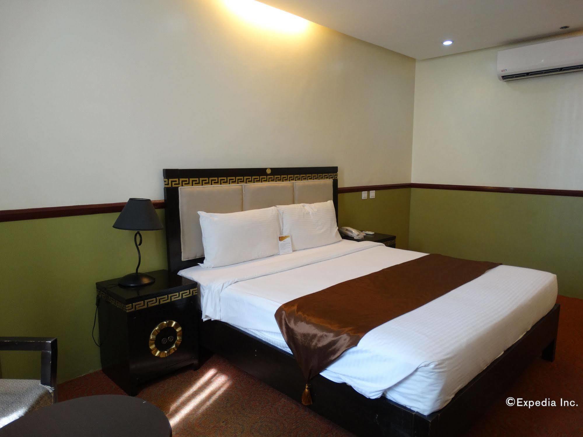 Manila Crown Palace Hotel Ngoại thất bức ảnh